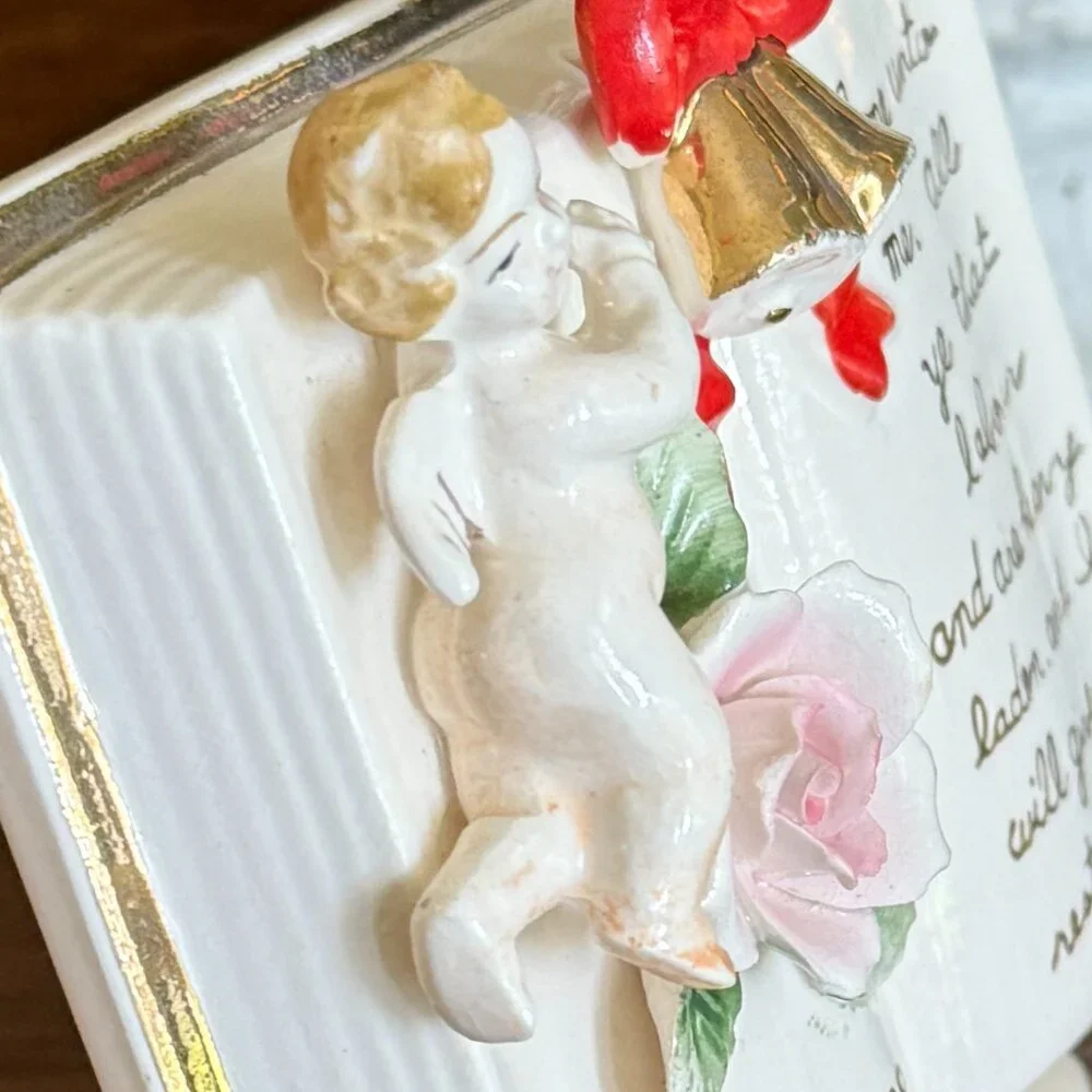 😎3/$20‼️Vintage porcelain book with 3D angel made in Japan